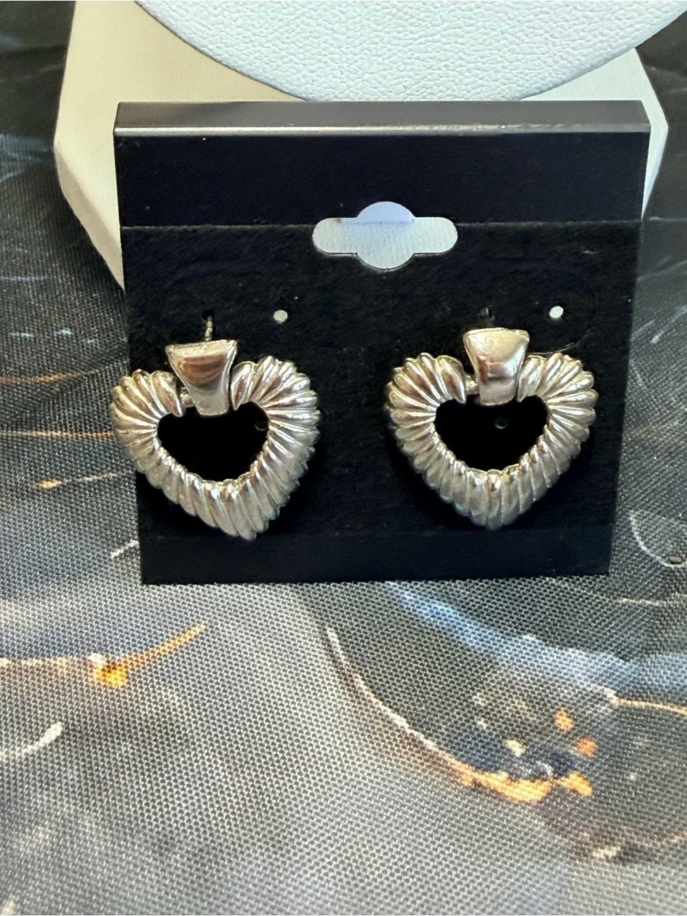 Metal heart earrings Vintage